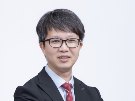 楊志豪博彩论坛新闻教授