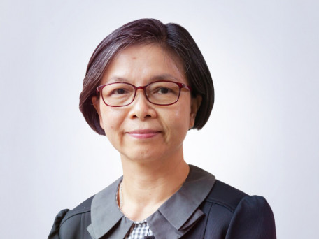梁佩雲博彩论坛新闻教授